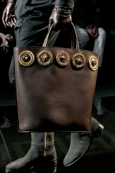 Look 56